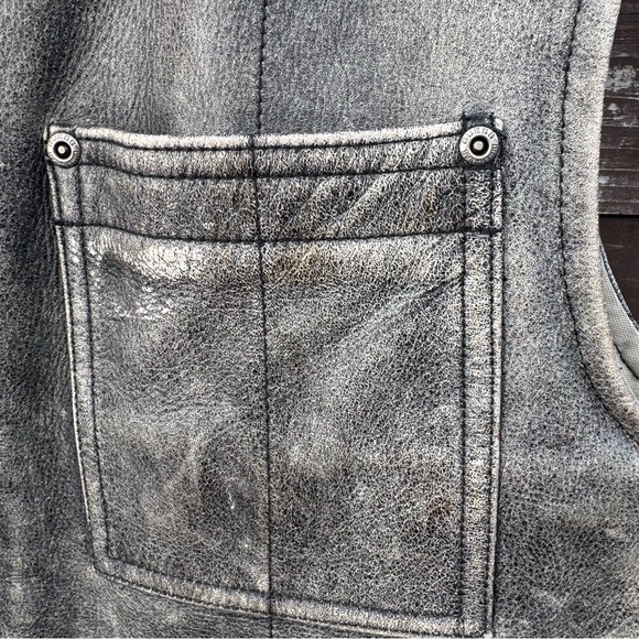 Guess Vintage Leather Vest Size Medium - Picture 10 of 10